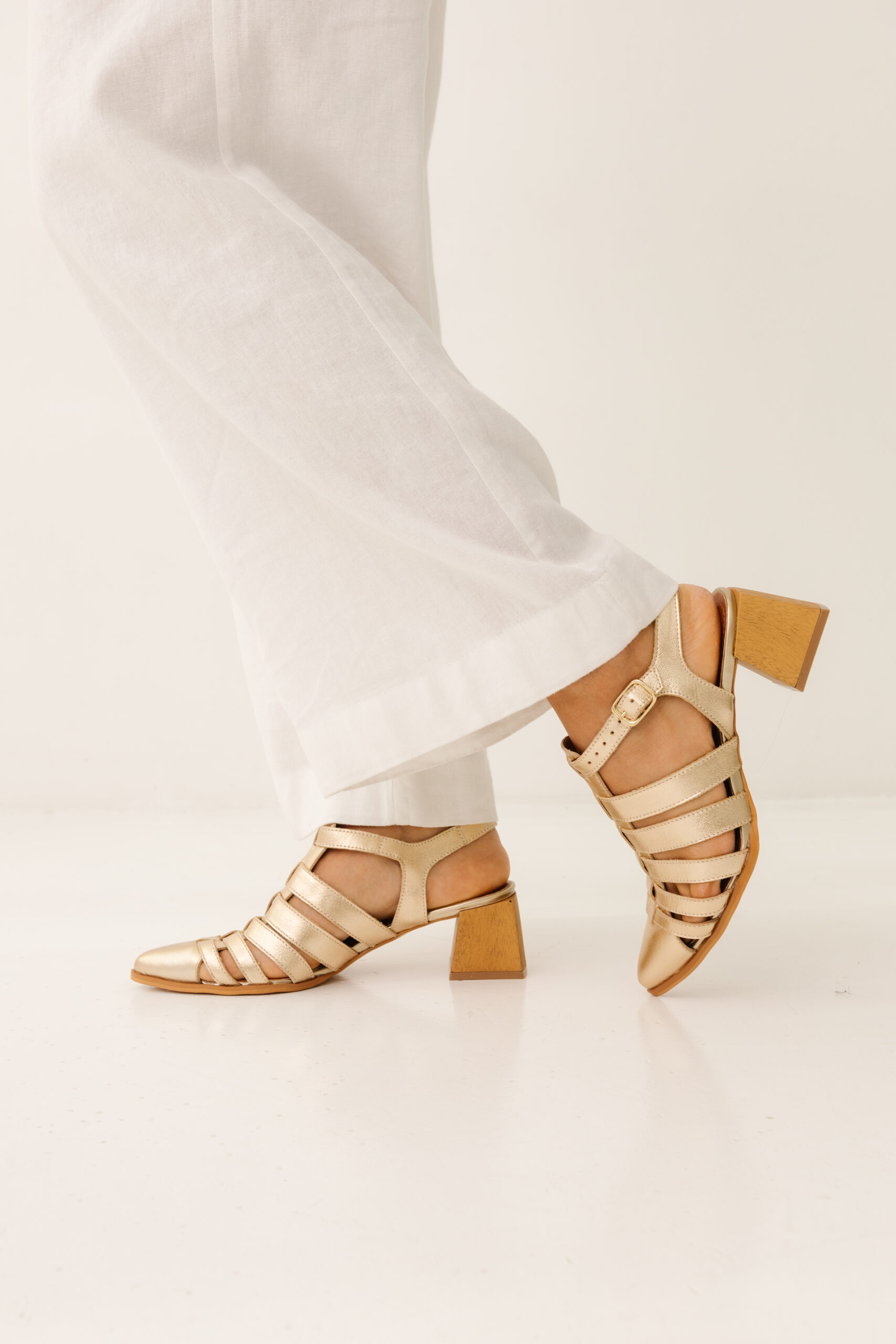 Sandália Salto Quadrado Sansa - Imagem 2