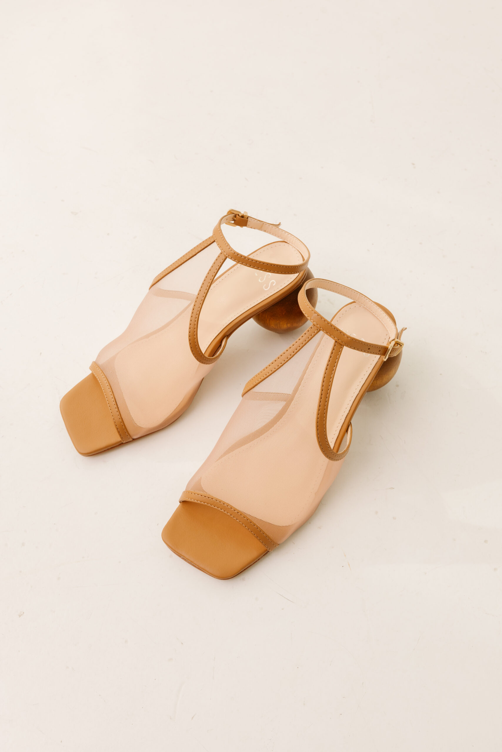 Sandália Luiza Couro e Tela Transparente