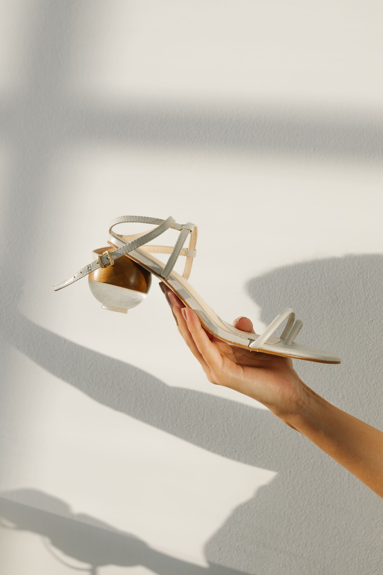 Sandália Com Salto de Madeira Saint-Denis - Imagem 3