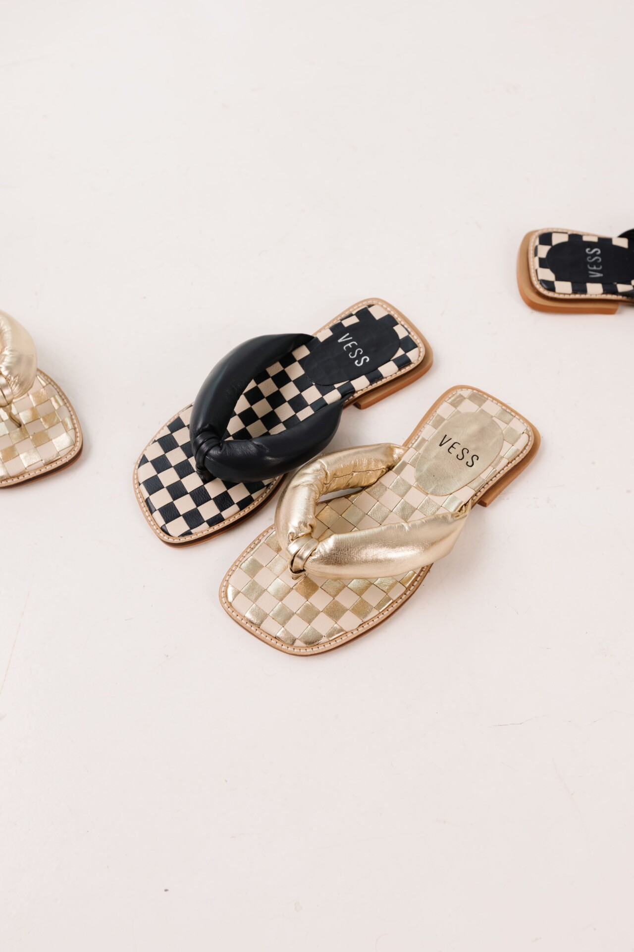 Rasteira Feminina em Couro Módena - Imagem 2