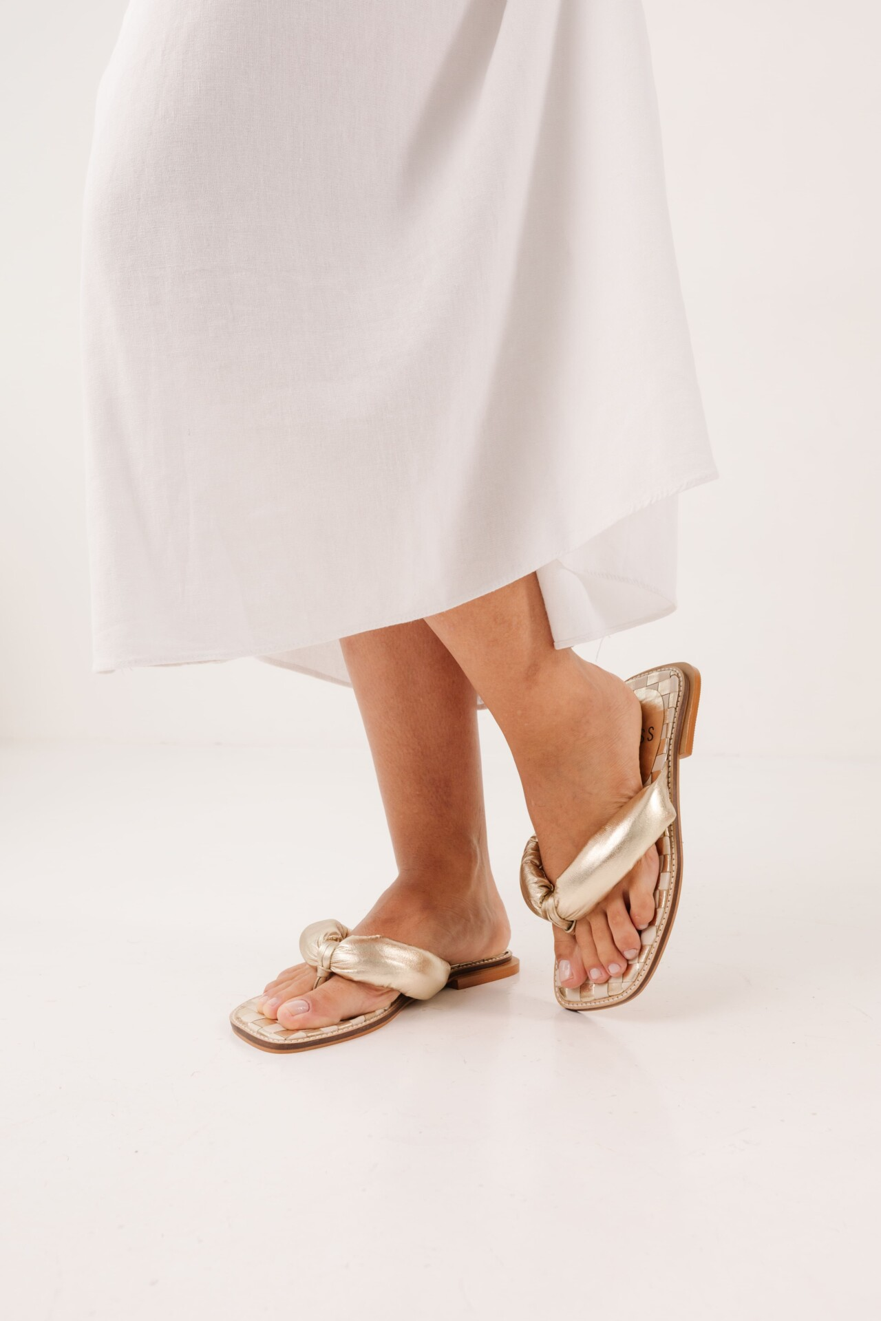 Rasteira Feminina em Couro Módena - Imagem 4