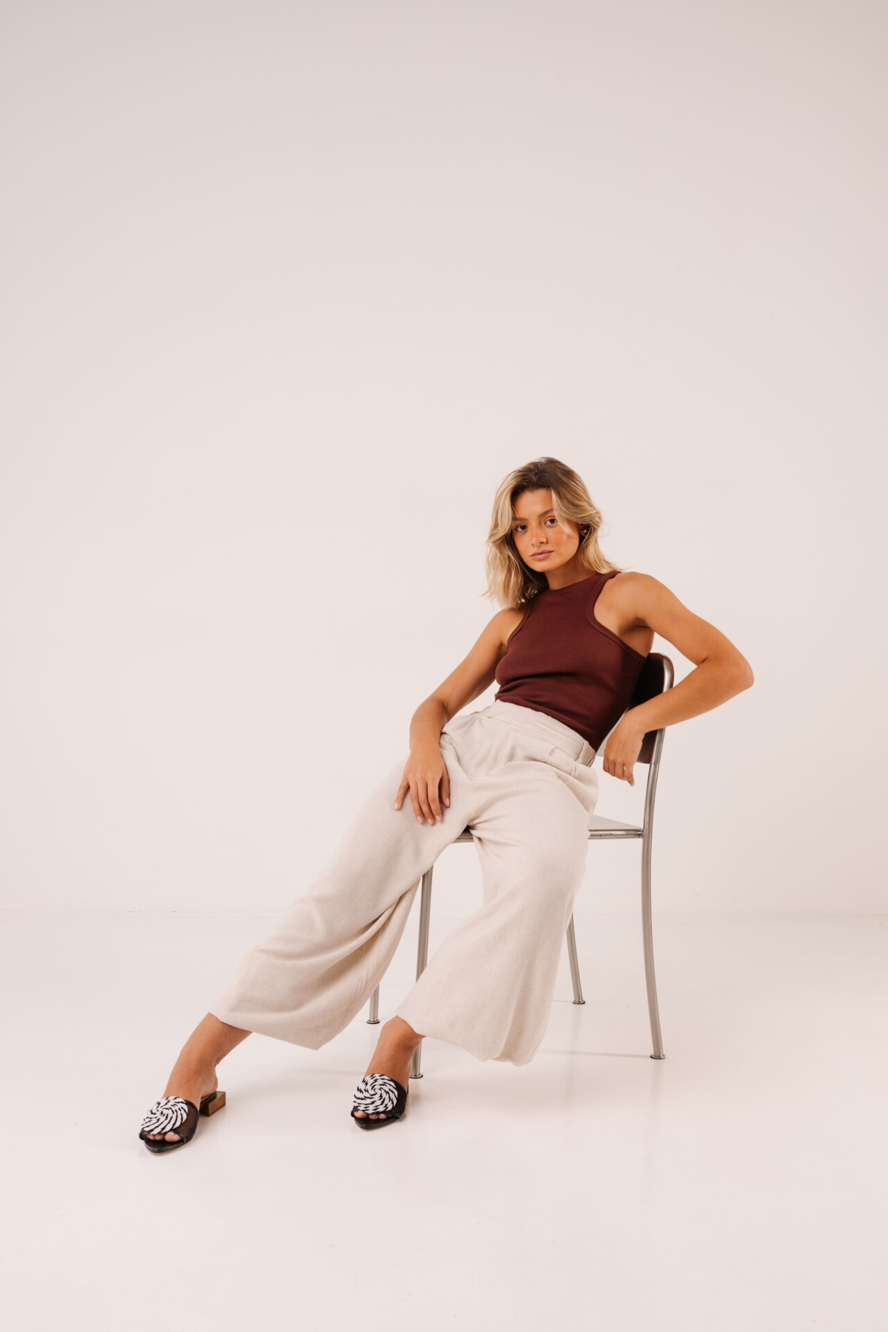 Tamanco em Couro e Tela Ciréna - Imagem 3