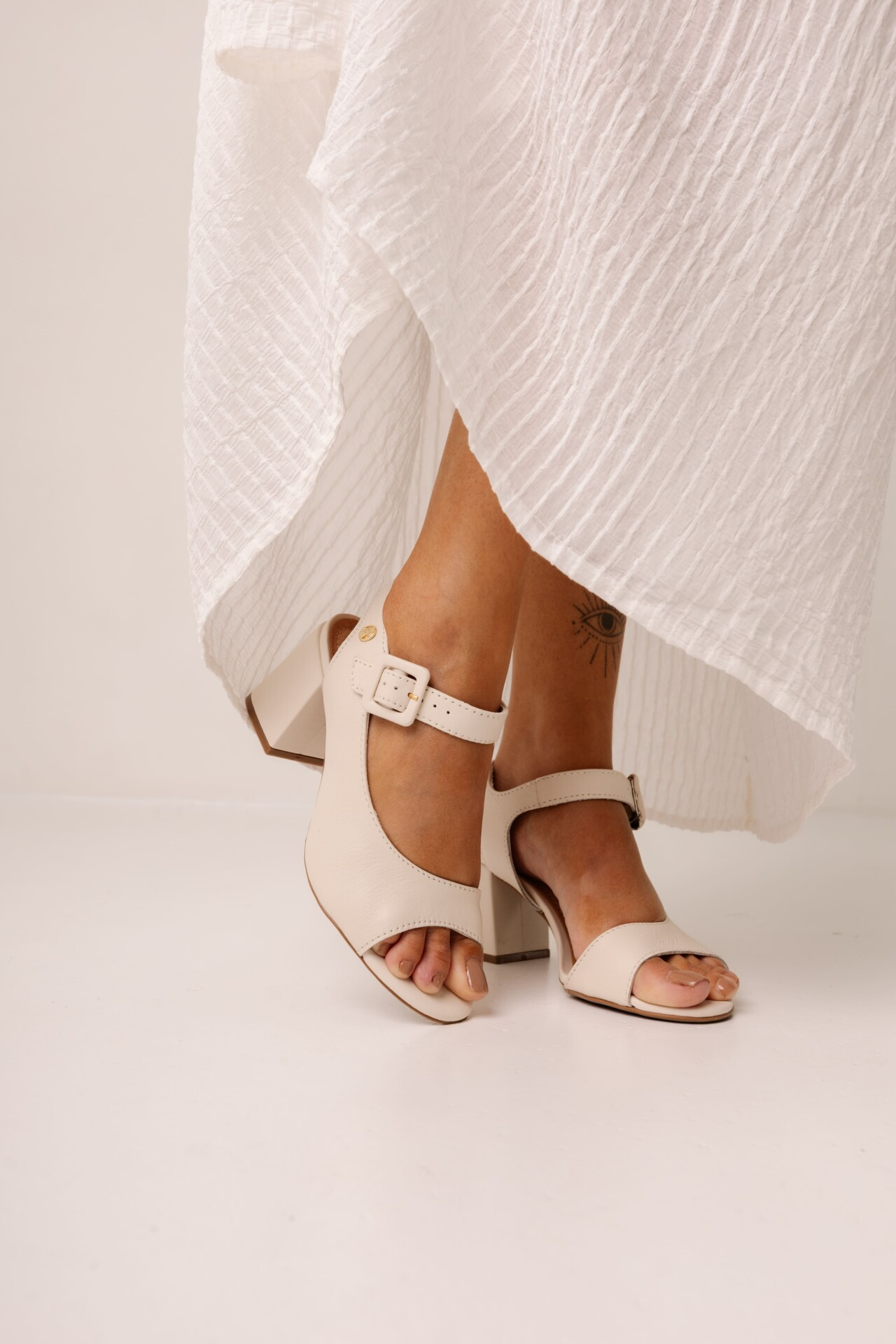 Sandália Feminina em Couro Serena - Imagem 4