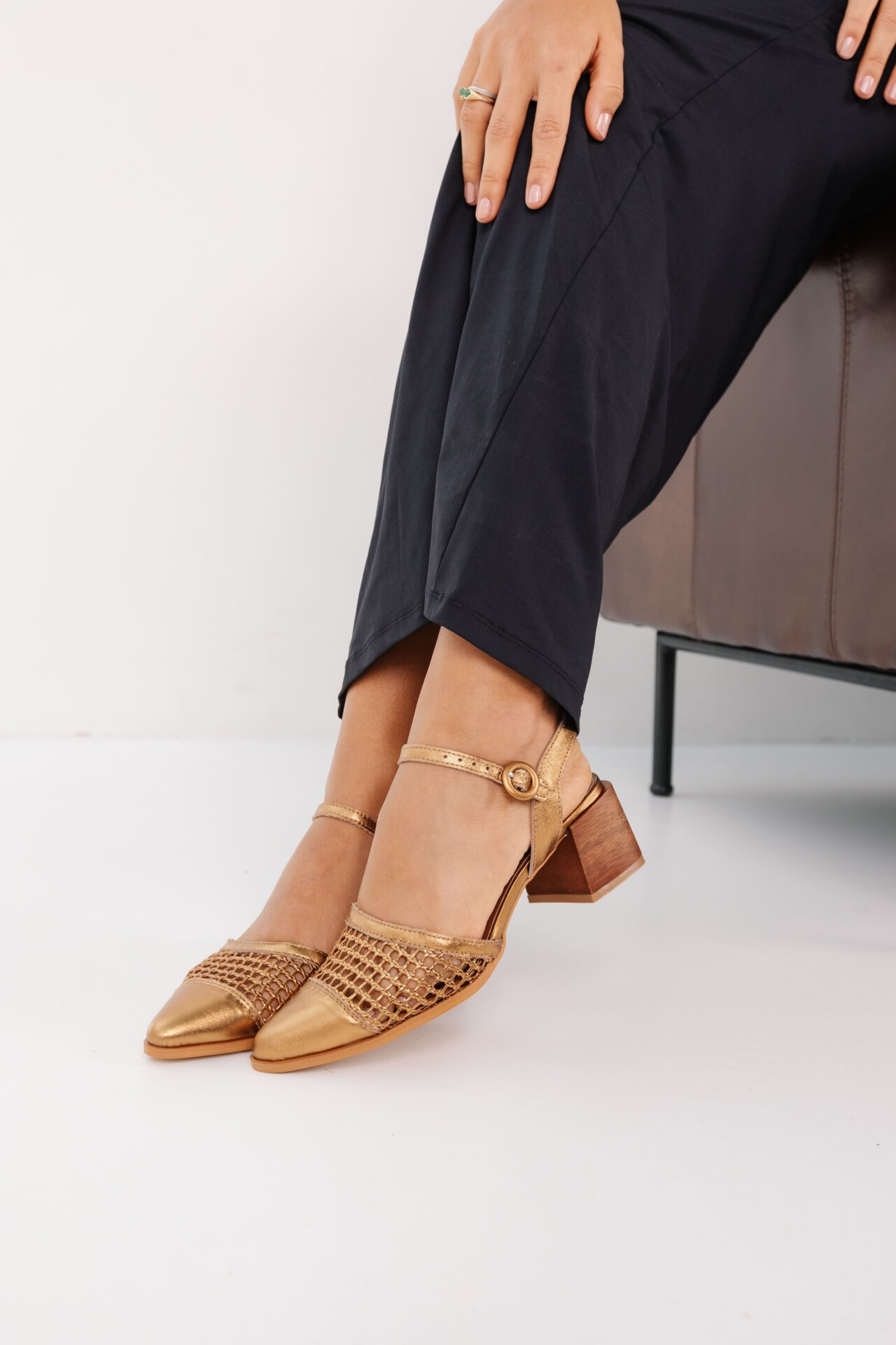 Sapato Feminino em Couro Nana