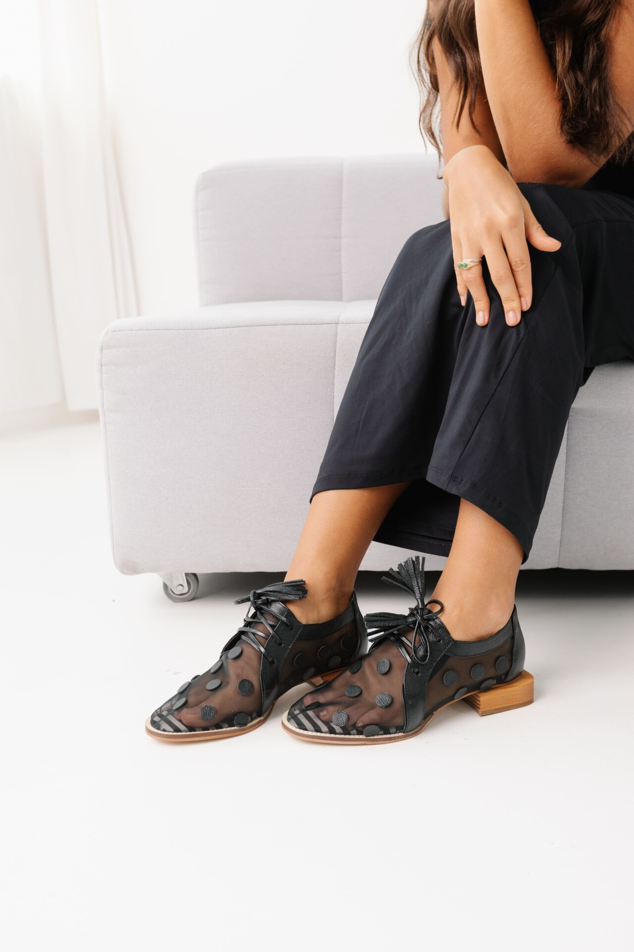 Sapato feminino em couro e tela Poá Doti - Imagem 3