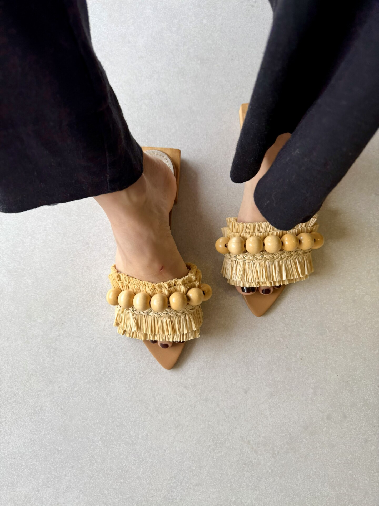 Tamanco Feminino em Couro e Palha Orla