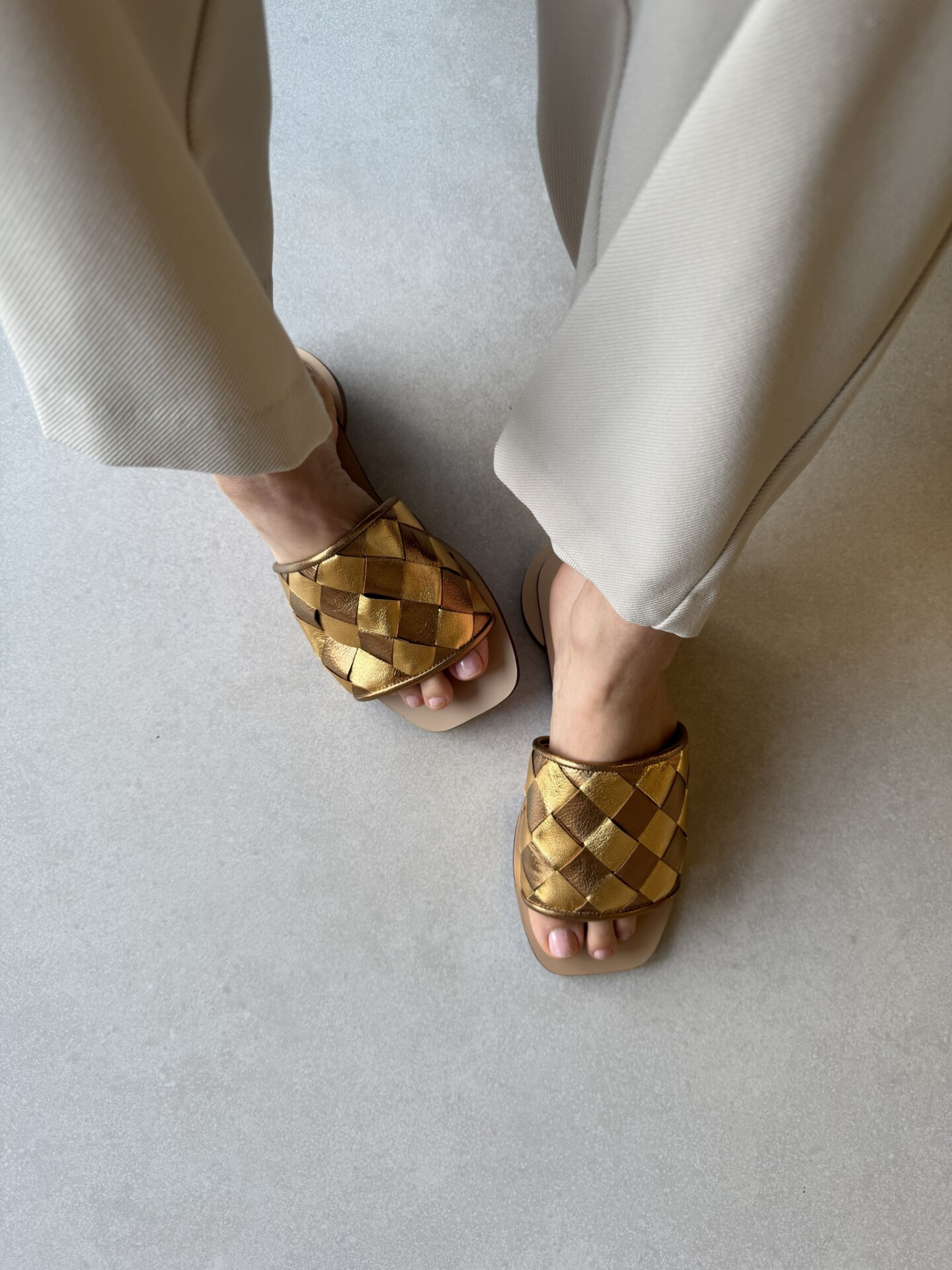 Rasteira Feminina em Couro Artemis - Imagem 4